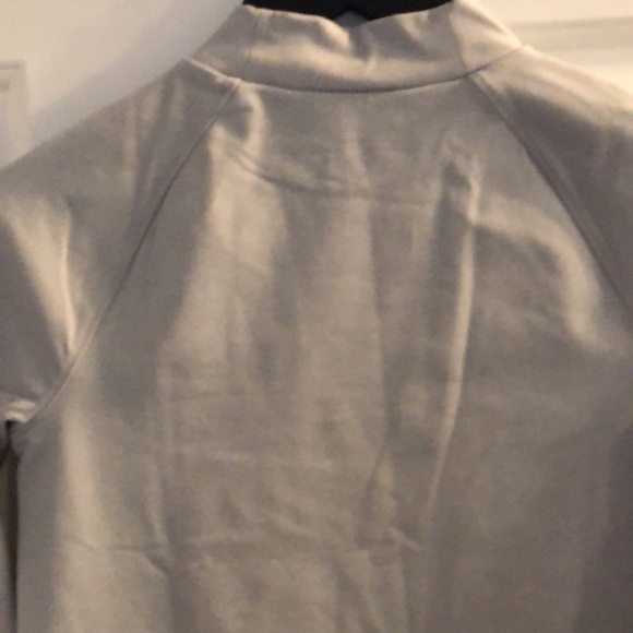 Boys gray and white long sleeve shirt - Picture 6 of 7